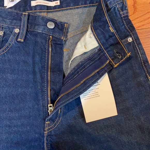 🔥🔥🔥 Levi's Premium RIBCAGE STRAIGHT JEANS - Picture 10 of 11